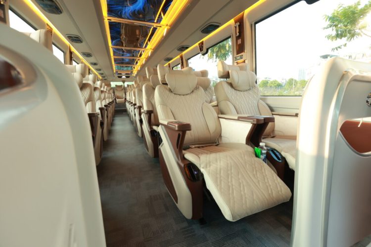 Hanoi Halong Luxury limousine Bus limo 22