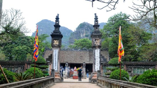 Tam Coc Mua cave deluxe day tour