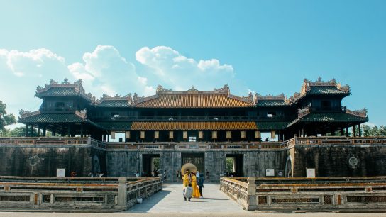 Hue Hoi An private car transfer