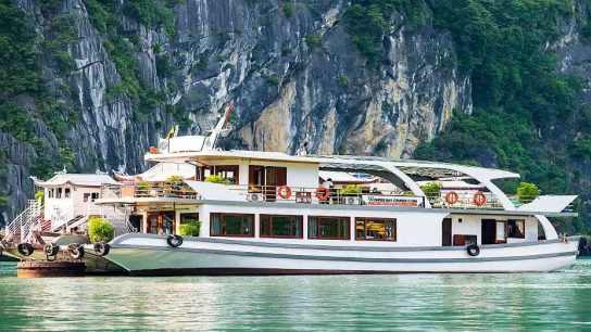 Wonder bay Luxury cruise Halong bay 1day trip