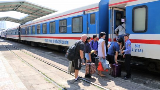 Phong Nha to Hanoi by train  – Vietnam Railways